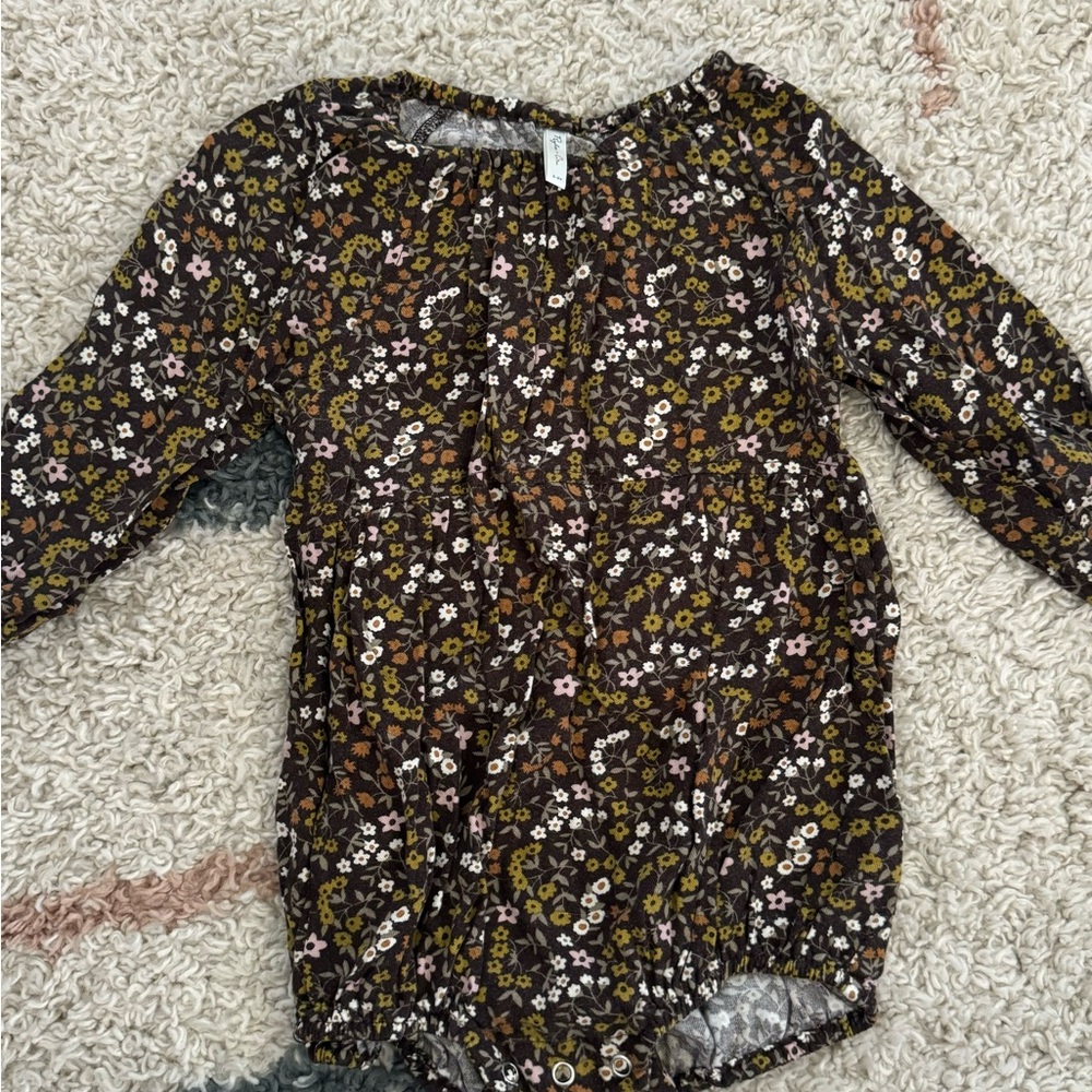 Rylee + Cru Floral Long Sleeve One Piece - Brown and White